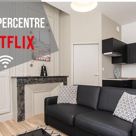 Le Dandy - T2 Centre Historique Apartment Agen Luaran gambar