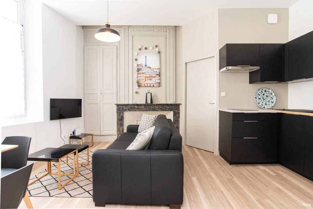 Le Dandy - T2 Centre Historique Apartment Agen Luaran gambar
